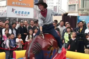 2022 Most Popular Mechanical Bull For SaleChina Amusment Park Rides Supplier